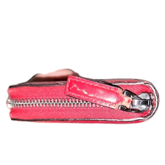 Authentic Gucci Red Embossed Patent Leather Wallet In EUC - Picture 5 of 8